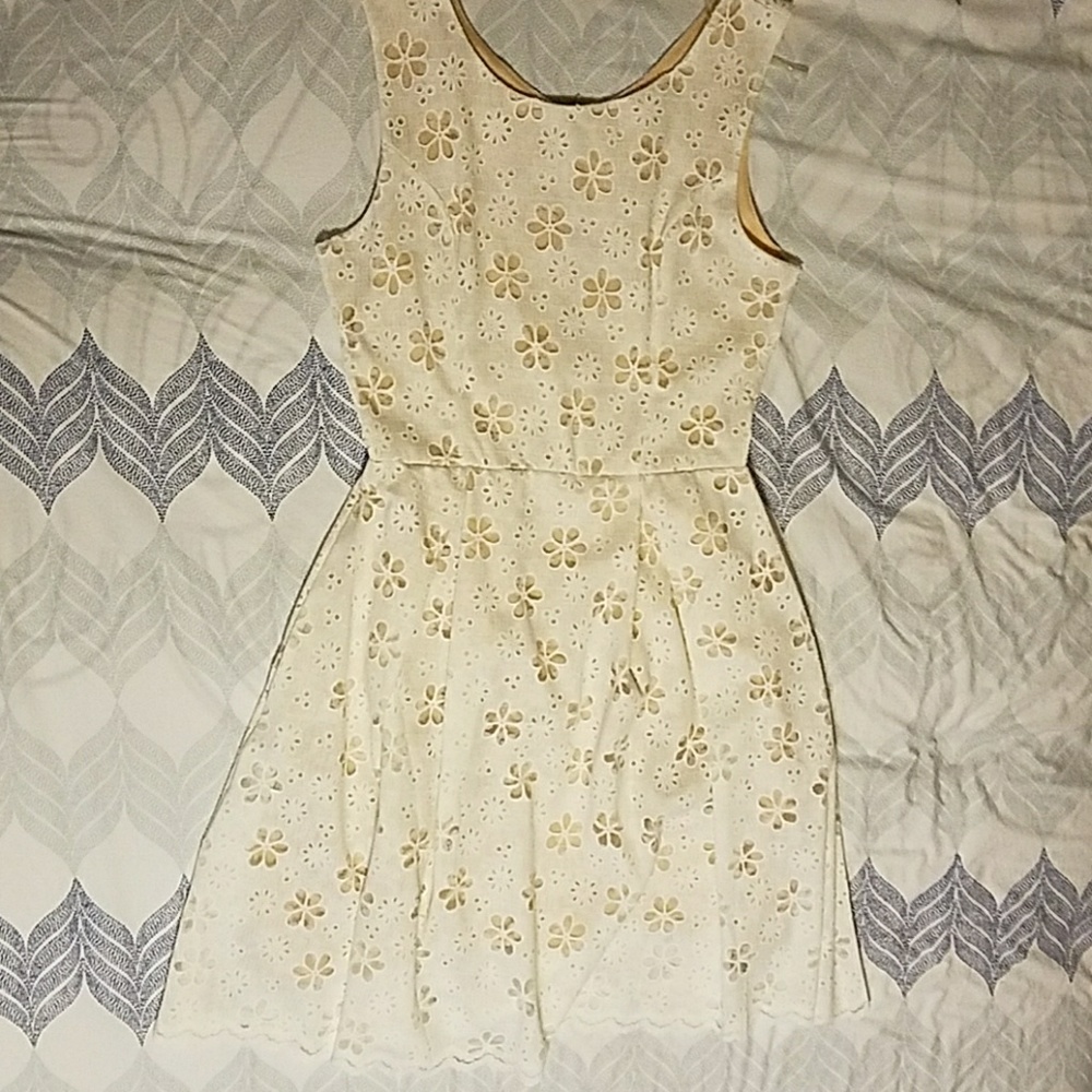 NWOT Modcloth Laced Floral Dress